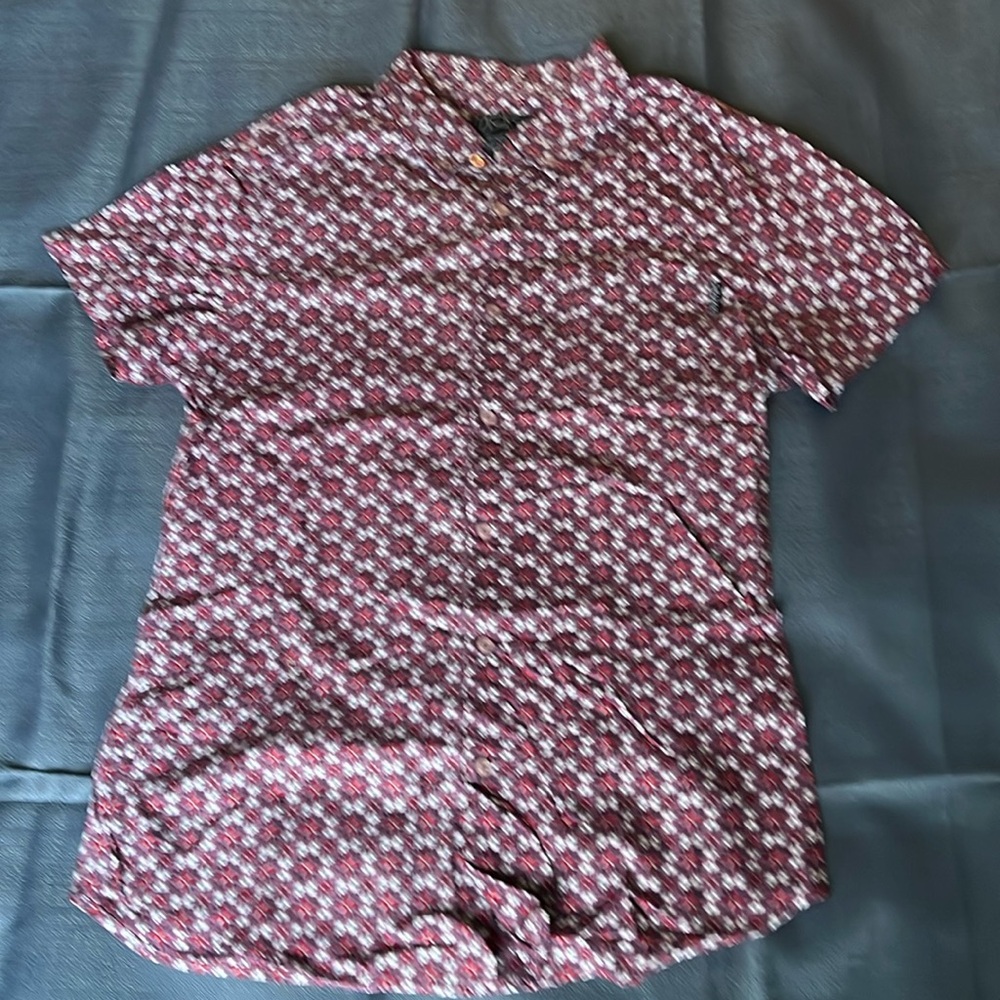 Jack’s Surf Shop men’s button down short sleeve shirt